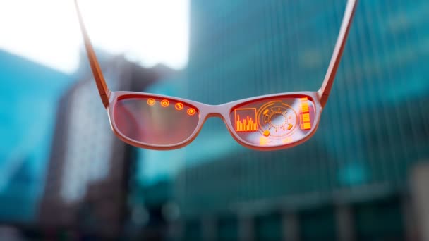Par Orange Smarta Glasögon Som Ligger Svart Skrivbordsyta Överlagring Visar — Stockvideo