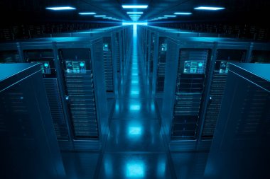 Tarla koridorundaki sayısız modern sunucu dolabı. Karanlık, bilim kurgu, parlak zemini olan fütüristik bir oda. Teknoloji harikası. Ağ düğümü kümesi bağlantısı. Yüksek açılı kamera görüntüsü.