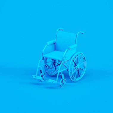 Hareketlilik, sağlık ve ulaşılabilirlik temalarını sembolize etmek için kusursuz bir mavi arkaplan karşısında canlı mavi renkli, boş bir tekerlekli sandalye yakalayan çarpıcı bir görüntü..