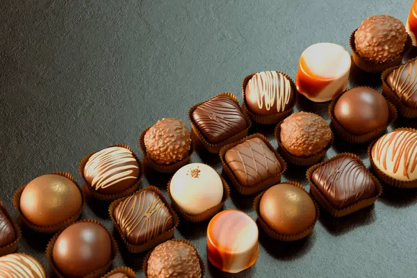 Image Showcases Lavish Spread Assorted Luxury Chocolates Each Piece Work — Stock Photo, Image