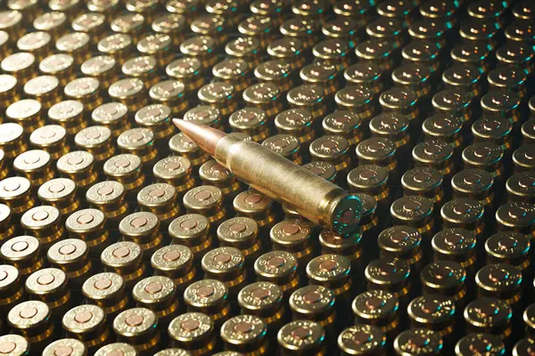Focused Shot Captures Isolated Bullet Upright Dense Bed Stacked Ammo — Stock Photo, Image