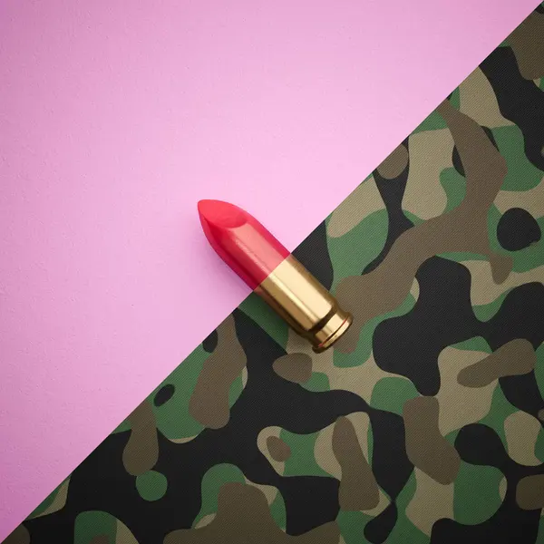 Exquisite Image Showcasing Contrast Feminine Pink Lipstick Military Camouflage Backdrop — Stock Photo, Image