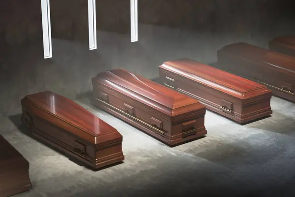 Array Polished Wooden Coffins Meticulously Displayed Tranquil Funeral Parlor Soft — Stock Photo, Image