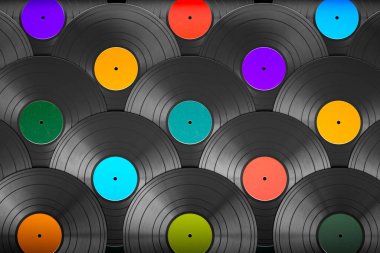 Bu resim titizlikle düzenlenmiş renkli plak koleksiyonunu yakalıyor, her biri eşsiz etiketlere sahip, klasik müzik cazibesinin görsel senfonisini sergiliyor..