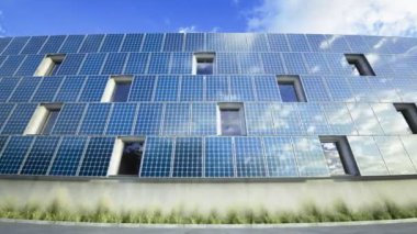 Güneş panelleriyle kaplı modern bir binanın kusursuz döngü animasyonu, güneşli bir günde verimli bir şekilde yenilenebilir enerji yakalıyor. Yansıtıcı cam pencereler temiz enerji teknolojisiyle bütünleşmiştir.