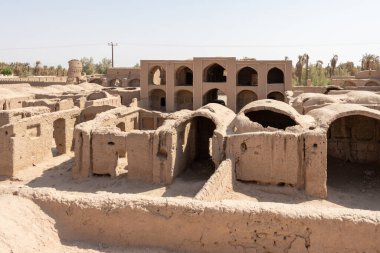 Shahdad Kerman Iran 20 Eylül 2024: Ziaratgah Kalesi, İran 'ın Kerman ilinin Şehdad kasabasındaki Lut Çölü' nde yer almaktadır.