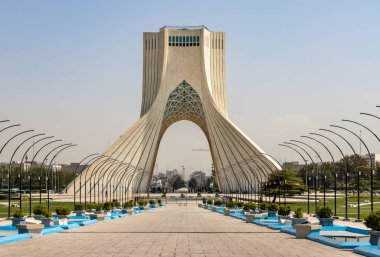 Tahran İran 26 Eylül 2024: İran 'ın başkenti Tahran' daki Azadi Kulesi