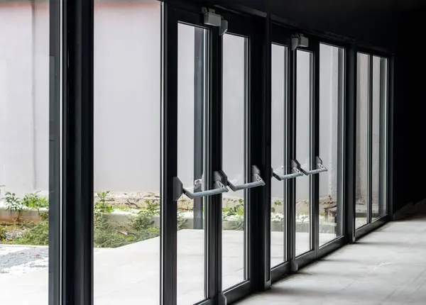 Alüminyum cam çerçeve kapı ve pencereler