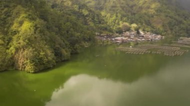 Bali adasının tropik kıyıları. İHA 'dan çekilen üst görüntü