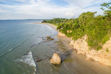 Kuala Penyu Sabah, Malezya 'da güzel bir sahil manzarası..