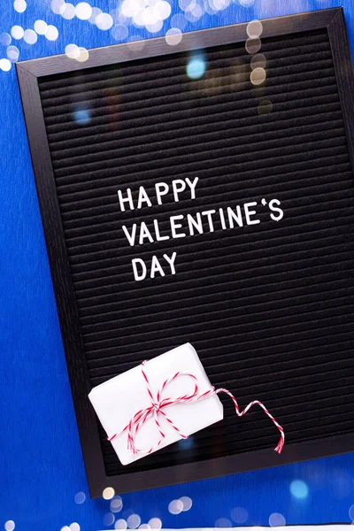 Szent Valentin Napi Képeslap Letterboard Gratulációs Kifejezés Doboz Jelen Fényes Stock Fotó