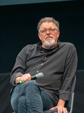 STUTTGART, GERMANY - 29 Haziran 2019: Jonathan Frakes (* 1952, aktör, yönetmen) Comic Con Germany Stuttgart, iki günlük hayran toplantısı