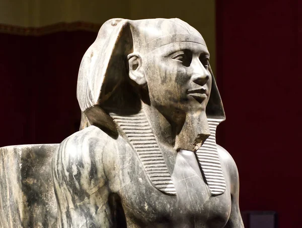 エジプト カイロ 2023年3月18日 ファラオ カフラーの像が即位 カイロのエジプト博物館 — ストック写真