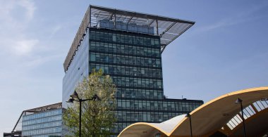 Bolonya - İtalya - 7 Mayıs 2023 Palazzo Bonaccorso. Bolonya Belediyesi 'nin yeni merkezi. İtalya 