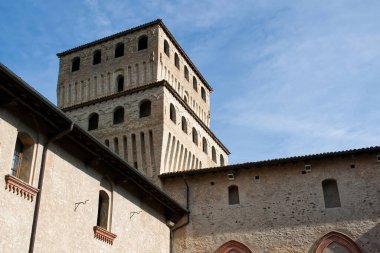 Parma 'daki Torrechiara şatosu. İtalya. Ladyhawke filminden bazı sahneler bu kalede çekildi..