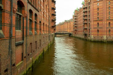 Almanya, Elbe 'deki Hafencity Hamburg' daki depolarda..