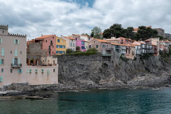 Fransa 'daki Collioure' un büyüleyici mimarisi.