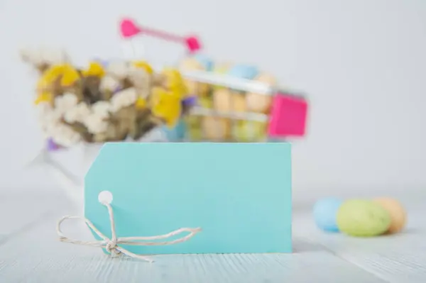 Buona Pasqua Biglietto Auguri Conigli Uova Colorate Fiori Primaverili Con — Foto Stock
