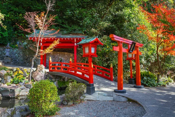 日本最负盛名的温泉胜地之一 北浦市乌米九姑温泉神龛内的白龙七神寺 — 图库照片