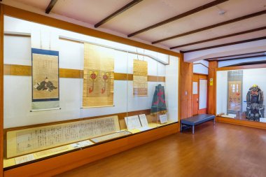 Nakatsu, Japonya - 26 Kasım 2022: Japonya 'daki üç mizujiro kalesinden biri olarak bilinen Nakatsu Kalesi. Orijinal kale Meiji restorasyonunda yıkıldı ve 1964 'te yeniden inşa edildi.