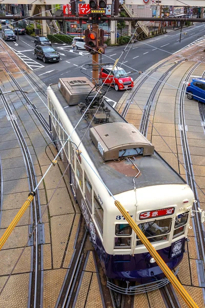 長崎市 2022年11月29日長崎市内の路面電車は4本の路面電車が運行され 長崎電気軌道が運行しているため ほとんどの市内の主要観光スポットへのアクセスが簡単です — ストック写真