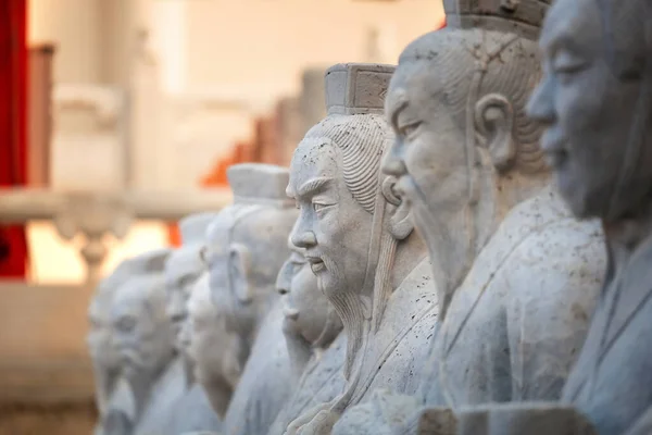 1893年长崎华人社区建造了孔子神龛 Koshi Byo 供奉尊敬的中国哲学家孔子在日本 — 图库照片