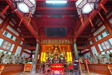 Nagasaki, Japonya - 29 Kasım 2022: Sofukuji tapınağı, 1629 yılında Nagasaki 'nin Çinli sakinleri için inşa edildi, tapınak Çin mimari tarzında ve Japonya' daki diğer tapınaklardan farklı olarak inşa edildi..