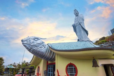 Nagasaki 'deki Fukusaiji Tapınağı 1628 yılında Nagasaki Çinli cemaatinin üyeleri tarafından kurulmuştur.