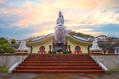 Japonya 'nın Nagasaki kentindeki Fukusaiji Tapınağı, 1628 yılında çoğunlukla Güney Fujian ve ailelerinin tüccarları tarafından kurulmuştur.