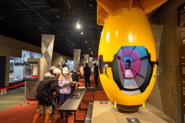 Nagasaki, Japonya - 29 Kasım 2022 Nagasaki Atom Bombası Müzesi, Nagasaki 'nin bombalanmasıyla ilgili fotoğraflar, kalıntılar ve belgeler sergilenmektedir.