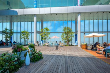 Osaka, Japonya - 9 Nisan 2023: Abeno Harukas, 2014 yılından 2023 yılına kadar Japonya 'nın en uzun gökdeleniydi.