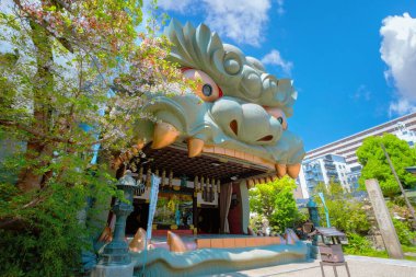 Namba Yasaka Jinja tapınağı Osaka, Japonya
