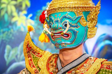 Bangkok, Tayland - 13 Mart 2024: Khon Maskeli Dans Tayland sanatı, zanaat, dans ve müziğin bir karışımıdır. 2018 'de İnsanlığın Soyut Kültürel Mirasının UNESCO Temsilciler Listesinde yer aldı..