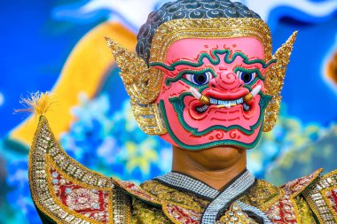 Bangkok, Tayland - 20 Nisan 2024: Khon Maskeli Dans Tayland sanatları, dans ve müzik karışımıdır. 2018 'de İnsanlığın Soyut Kültürel Mirası' nın UNESCOs Temsilciler Listesinde yer aldı..