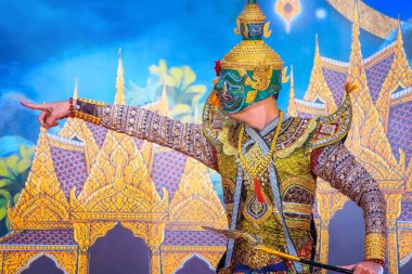Bangkok, Tayland - 15 Mayıs 2024: Khon Maskeli Dans Tayland sanatları, dans ve müziğin bir karışımıdır. İnsanlığın Soyut Kültürel Mirasının UNESCOs Temsilciler Listesinde yer alıyor