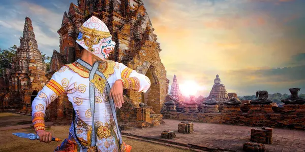 stock image Khon Masked Dance in Thailand, a UNESCO Intangible Cultural Heritage with Chai Wattanaram Temple, a UNESCO World Heritage Site in Ayuthaya.