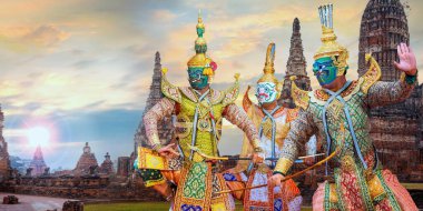 Tayland 'daki Khon Maskeli Dansı, Ayuthaya' daki UNESCO Dünya Mirası Alanı Chai Wattanaram Tapınağı ile UNESCO 'nun Soyut Kültür Mirası.