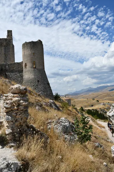 Rocca Caliscio, Abruzzo, İtalya.