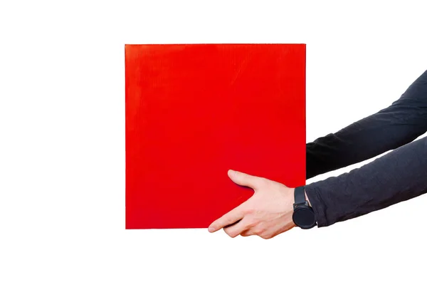 一双手穿着一件黑色长袖衬衫 手里拿着一个白色的红色大盒子 具有复制空间的大胆和现代交付服务 电子商务和物流相关背景 — 图库照片