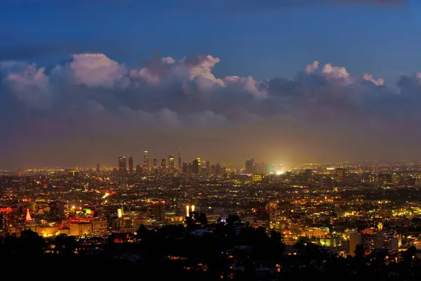 Los Angeles Aydınlanmış Şehir Manzarası Runyon Kanyonu Nun Yüksek Bakış — Stok fotoğraf
