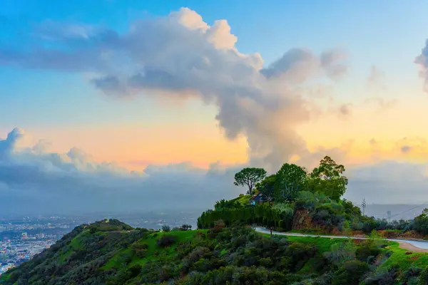Picturesque Runyon Canyon Hills Winding Track Enchanting Cityscape Los Angeles — Stock Photo, Image