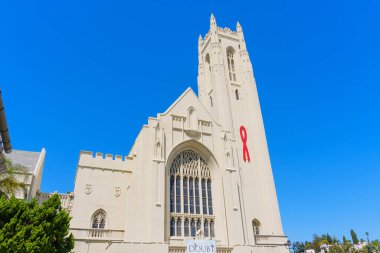 Los Angeles, California - 10 Nisan 2024: Hollywood Birleşik Metodist Kilisesi binası.
