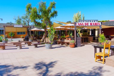 San Diego, California - 16 Nisan 2024: Eski Şehir Tarihi Parkı 'ndaki Casa de Maria Restoranı