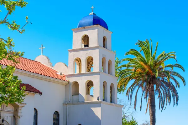 San Diego, California - 16 Nisan 2024: Eski Şehir 'de Mavi Kubbeli Tarihi Kilise