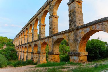 Roma Su İdaresinin Zarif Kemerleri Doğada Kaldı