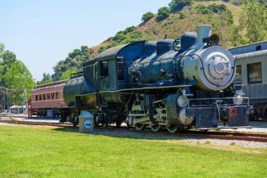 Los Angeles, Kaliforniya - 21 Nisan 2024: Travel Town, Los Angeles 'ta Klasik Buhar Motoru