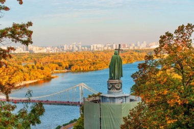 Kyiv, Ukrayna - 14 Ekim 2023: Kyiv 'deki Prens Volodymyr Anıtı