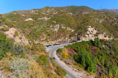 La Canada 'daki Manzaralı Dağ Yolu Çakmaktaşı