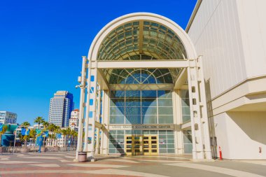 Long Beach, California - 15 Ocak 2025 Long Beach Kongre Merkezi Giriş Görünümü