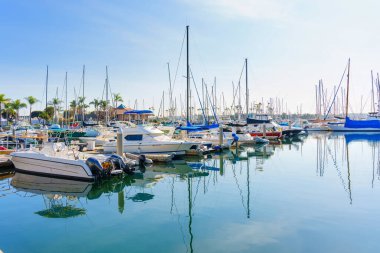 Los Angeles, Kaliforniya - 17 Aralık 2024: Vibrant Marina Sahnesi Marina del Rey, Kaliforniya